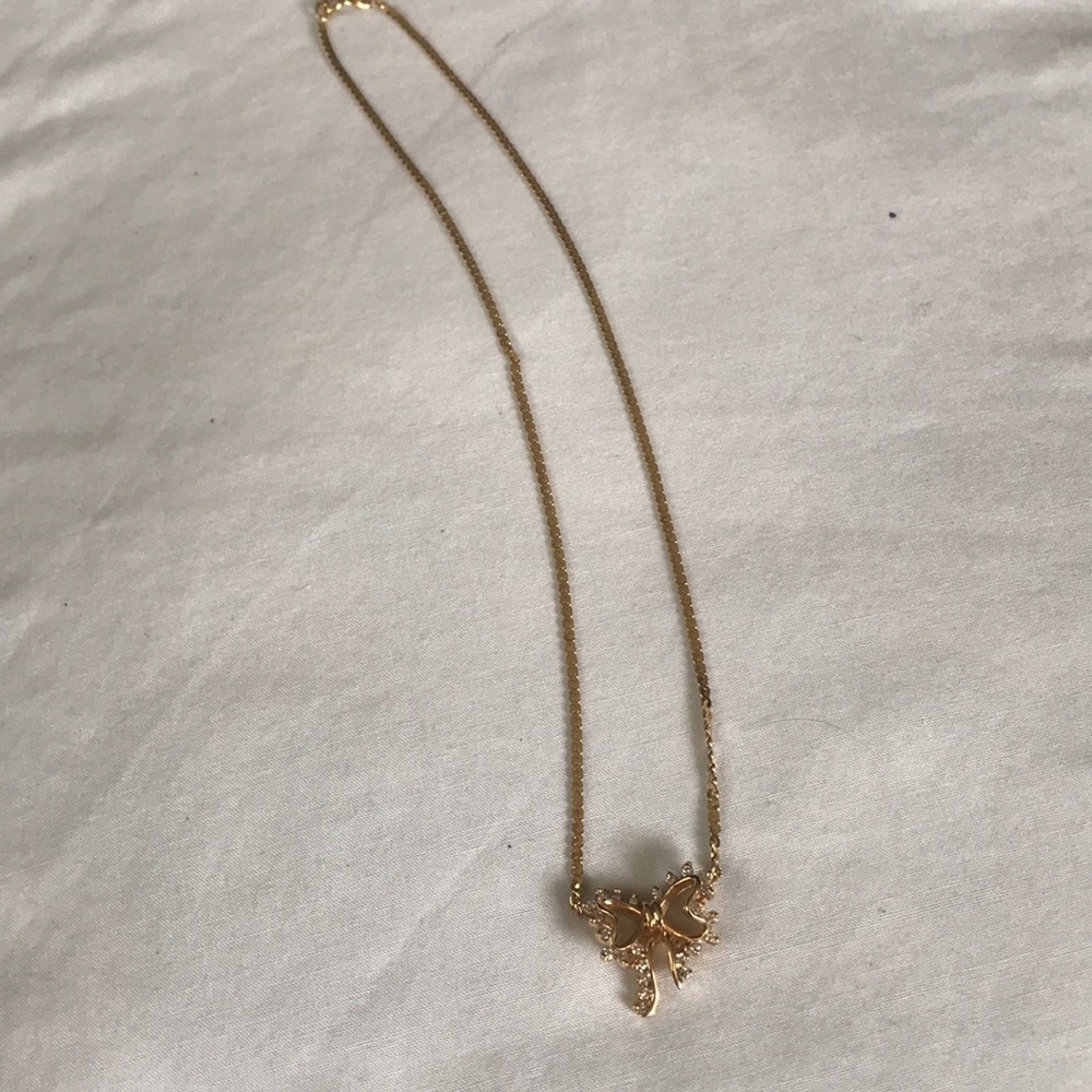 Diamond bow necklace